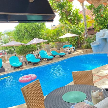 חואן דוליו D' Franchesis Hostal מראה חיצוני תמונה