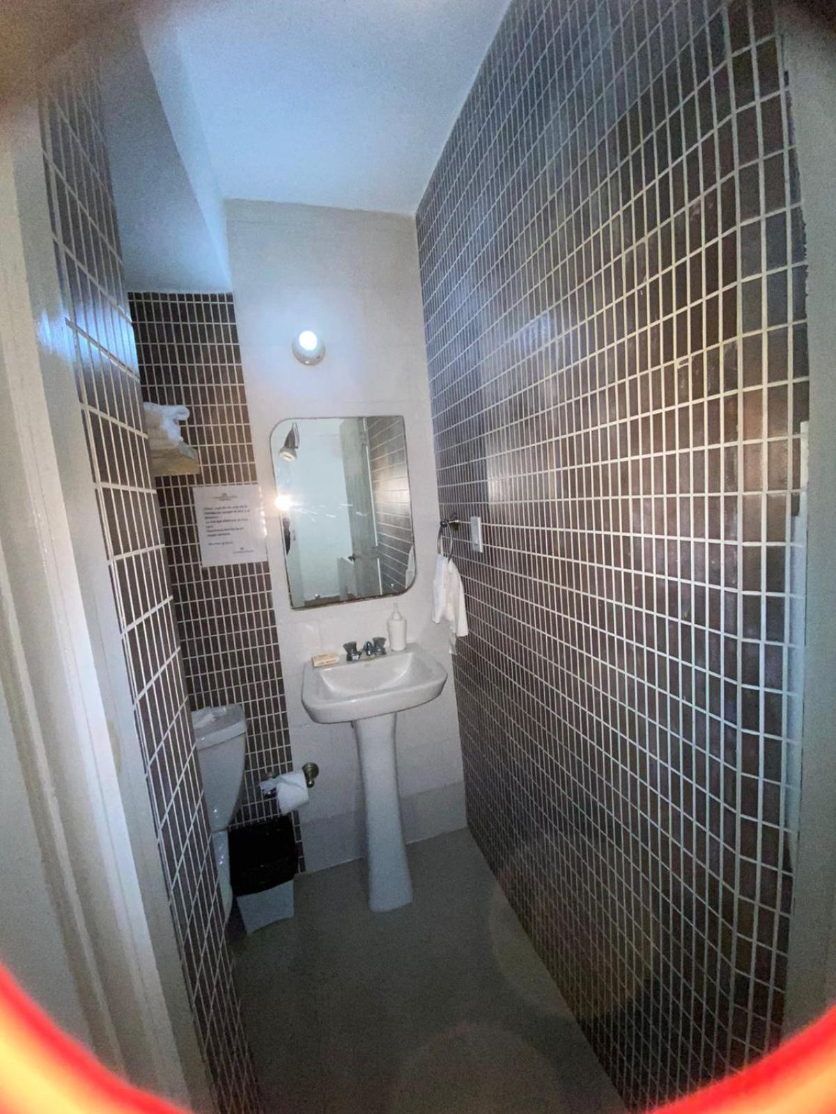 חואן דוליו D' Franchesis Hostal מראה חיצוני תמונה